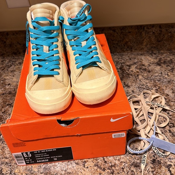 Nike Off-White Blazer Hallows Eve Sz. 6.5 - Picture 2 of 5